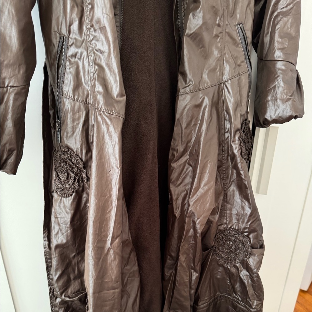 ENTRATA Coat - Picture 4 of 11